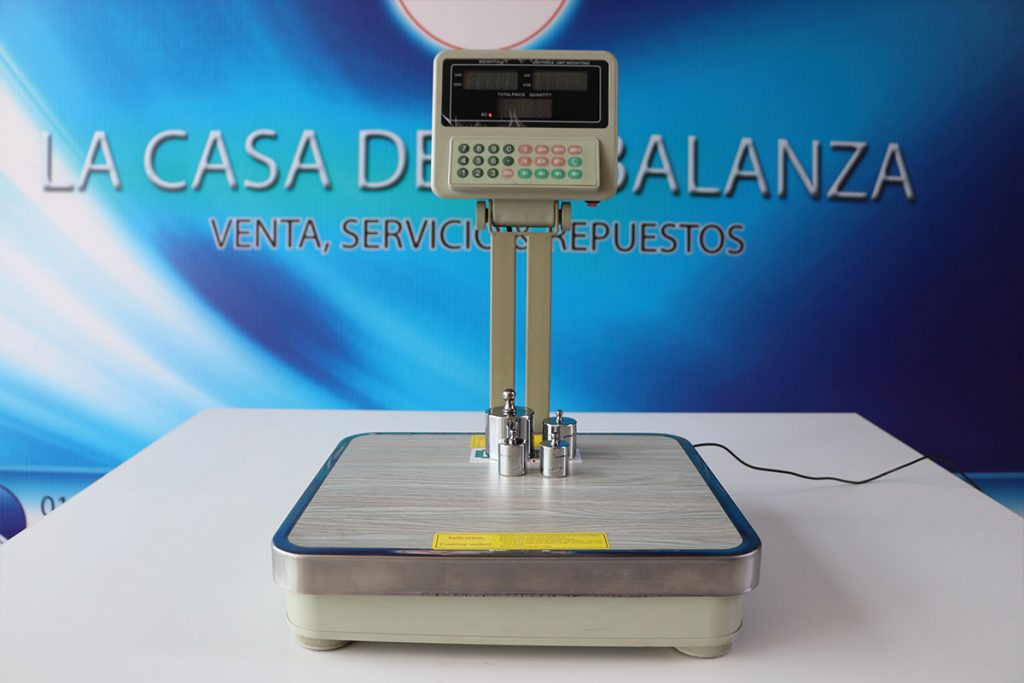 Balanza Digital comercial de mesa QUA con torre central de 60 kg en Lima